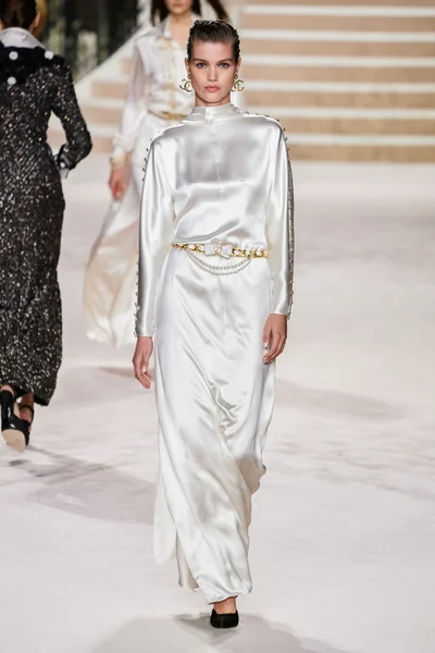 Look 61